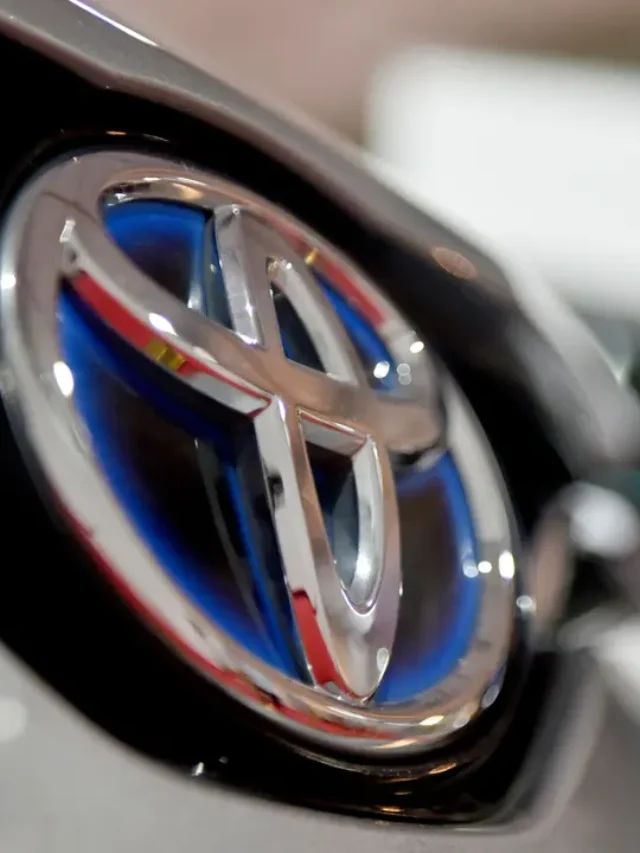 Toyota recalls 280,000 vehicles for transmission problems, affecting Tundra, Sequoia, and Lexus LX 600.